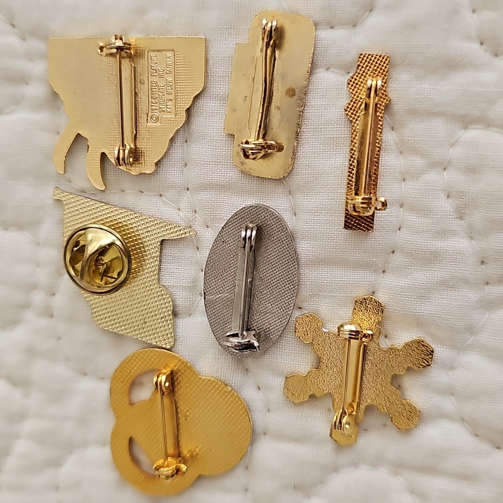 Vintage USA Souvenir Ski Pins - Picture 9 of 10